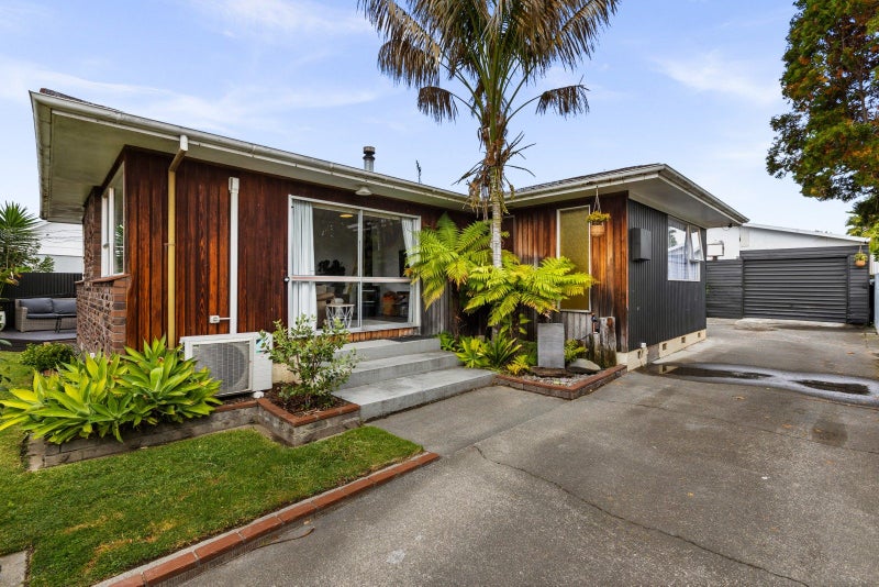 56 Wynyard Crescent, Tamatea, Napier - Carousel 1