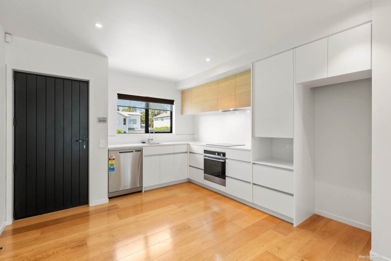 33 Patrick Rice Drive, Swanson, Auckland - Carousel 2