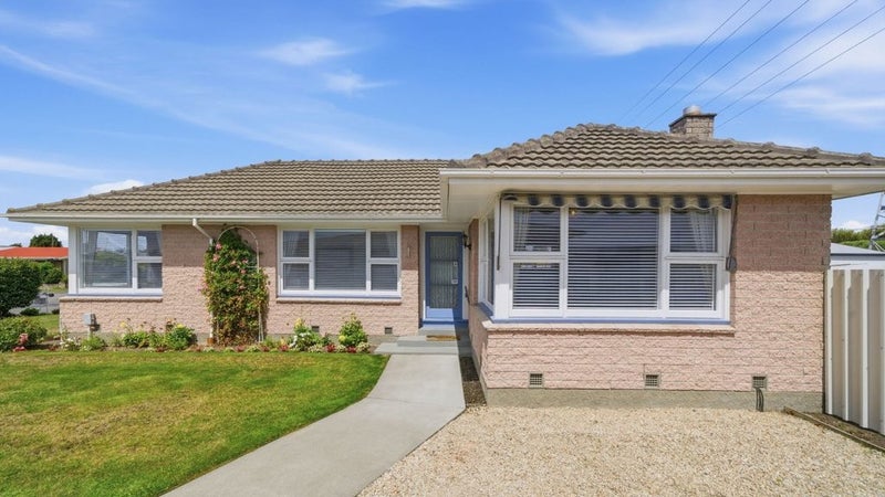 53 Boston Avenue, Hornby, Christchurch - Carousel 1