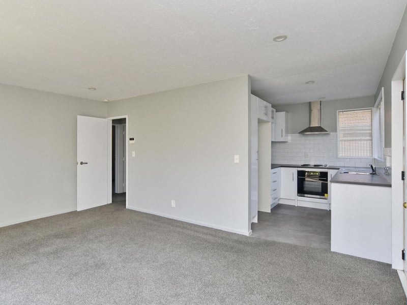 2E Broadbent Street, Riccarton, Christchurch - Carousel 1