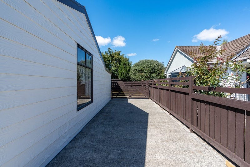 7 Ensign Place, Flagstaff, Hamilton - Carousel 13