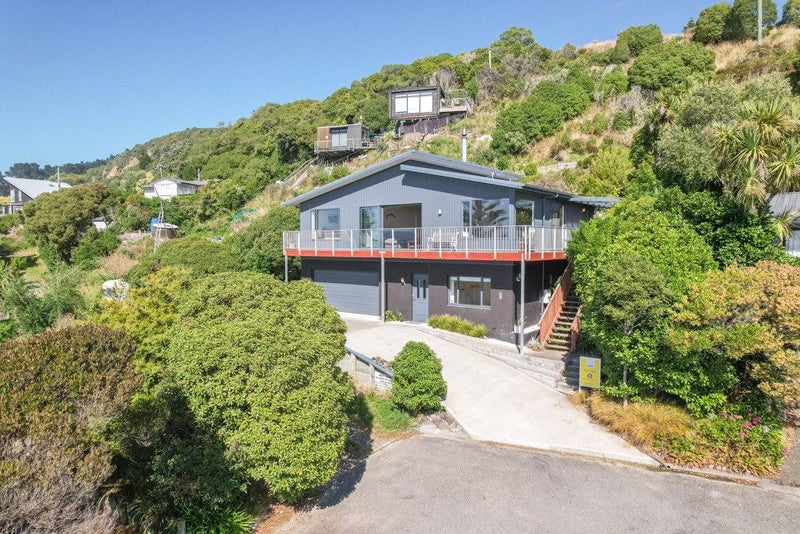 11 Buxton Place, Gore Bay, Cheviot - Carousel 2