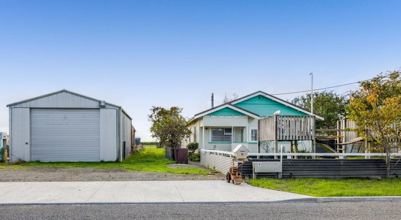 4 Kerry Lane, Hawera - Carousel 2