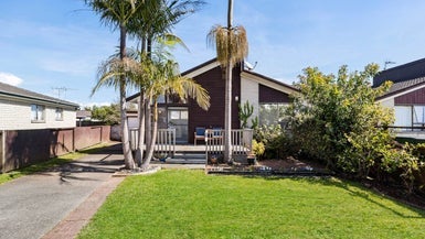 69 Butley Drive, Farm Cove, Auckland - Carousel 1