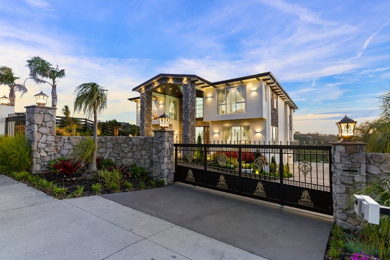 34 Michael Bosher WAY, Flat Bush, Auckland - Carousel 1