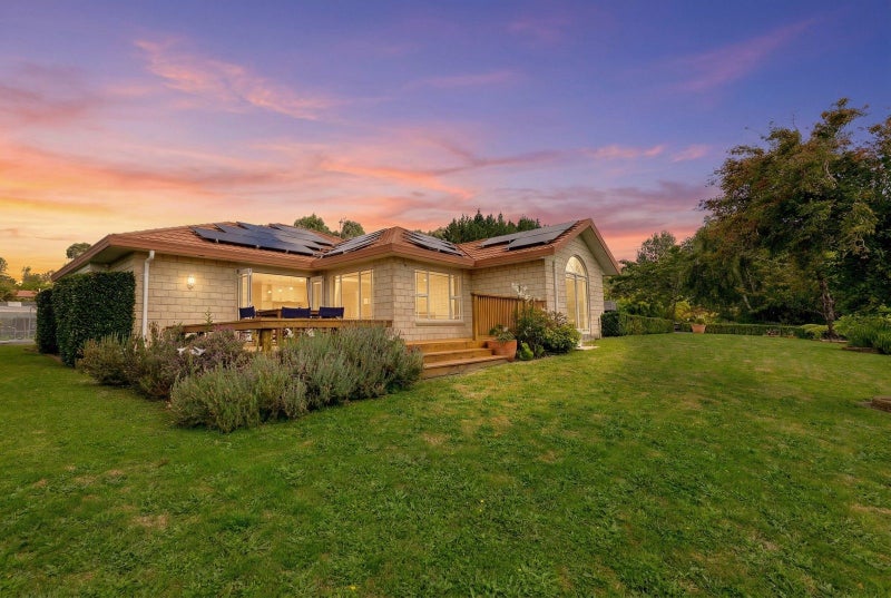 85 Emerald Hill Drive, Birchville, Upper Hutt - Carousel 2