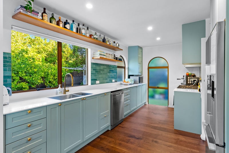 84 Chelsea View Drive, Chatswood, Auckland - Carousel 2