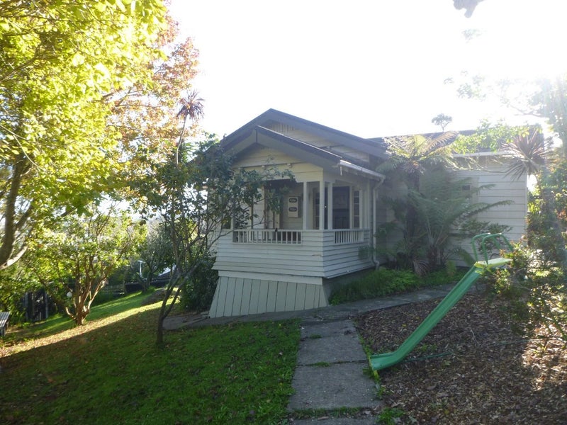 Property Valuation for 2 Gow Street, Helensville, Helensville Trade Me Property Trade Me