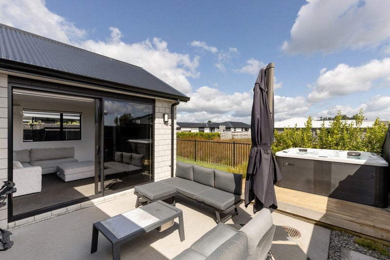 21 Tangaroa Place, Poike, Tauranga - Carousel 2