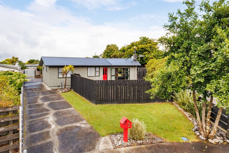 2 Pukatea Place, Milson, Palmerston North - Carousel 2