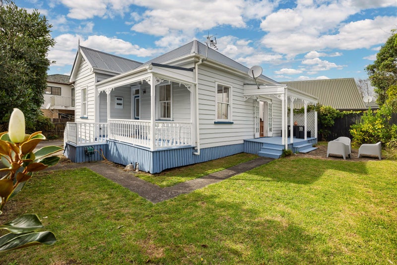 2/13 Tasman Avenue, Mount Albert, Auckland - Carousel 1