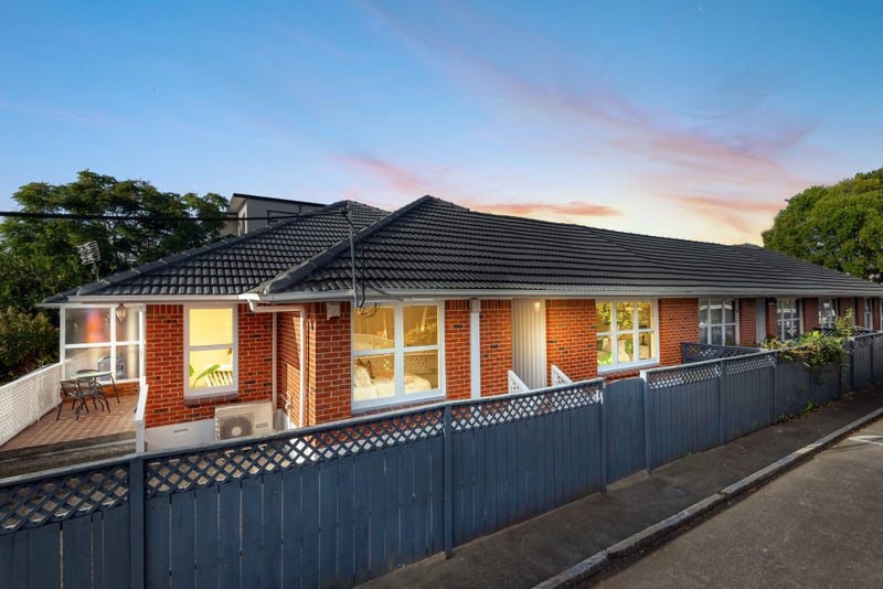 13B Watson Avenue, Sandringham, Auckland - Carousel 1