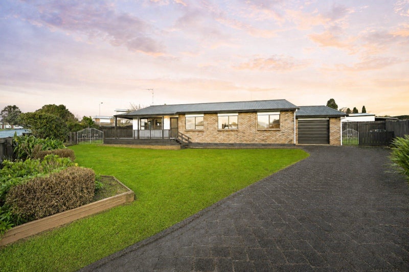 75 Gibson Road, Dinsdale, Hamilton, Waikato - Carousel 2