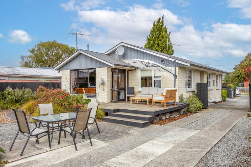 11 Vancouver Crescent, Wainoni, Christchurch - Carousel 2
