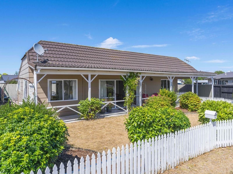 2/43 Arthur Crescent, Hilltop, Taupō - Carousel 2