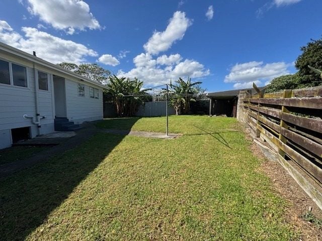 20 Smedley St, Manurewa, Manukau City, Auckland - Carousel 24