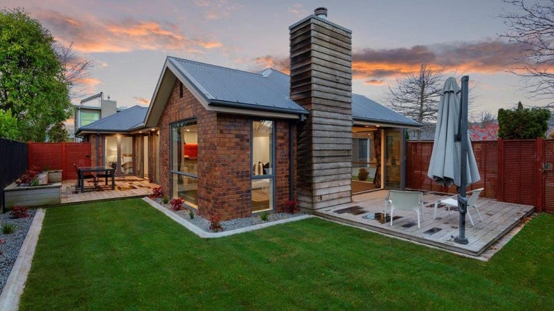 11C Tainui Street, Somerfield, Christchurch - Carousel 1