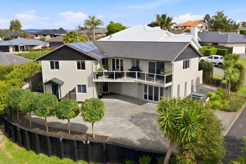 48 Contour Avenue, Pyes Pa, Tauranga - Carousel 1