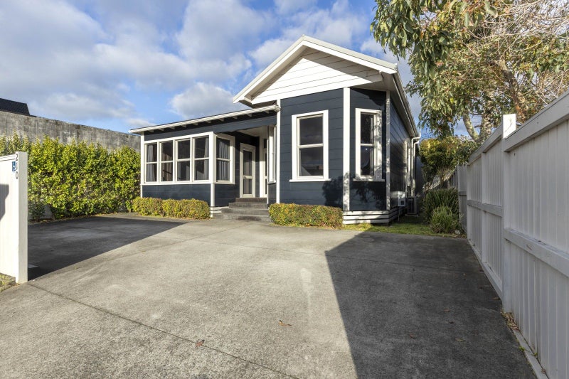 210 Courtenay Street, New Plymouth, New Plymouth - Carousel 1