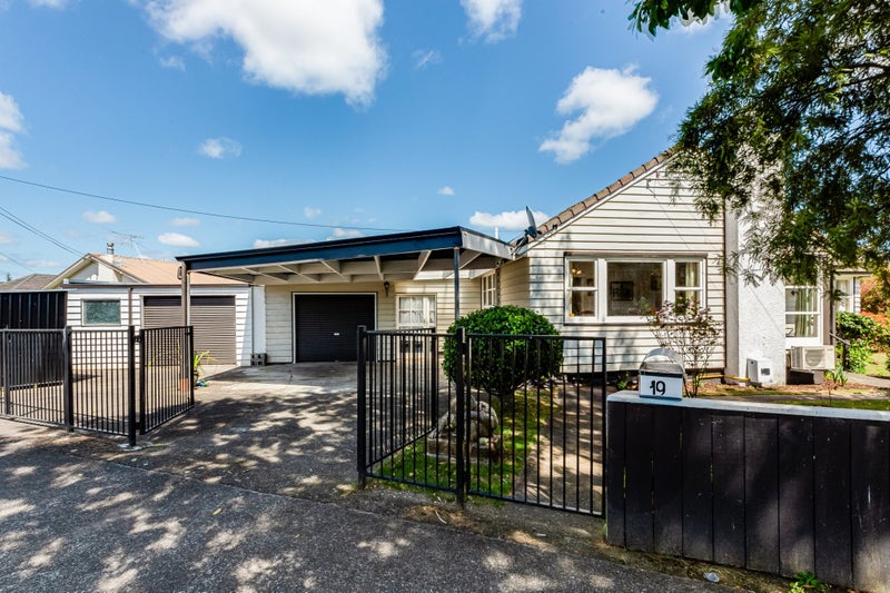 19 Clyma Street, Elderslea, Upper Hutt - Carousel 30
