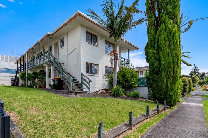 7/16 Park Street, Tauranga, Tauranga - Carousel 1