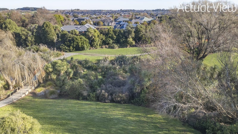 44 Millstream Drive, Lincoln, Lincoln - Carousel 28
