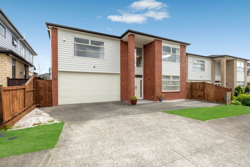 9 Sunshine Lane, Flat Bush, Auckland - Carousel 2