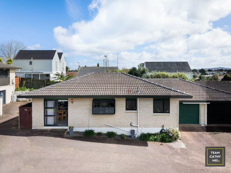 2/16 Wood Street, Papakura, Auckland - Carousel 1