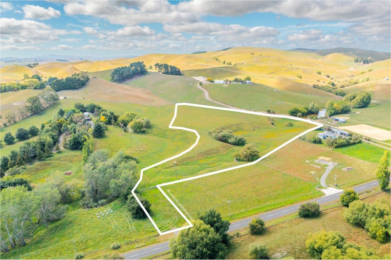 196 Ireland Road, Waipawa, Waipawa - Carousel 1