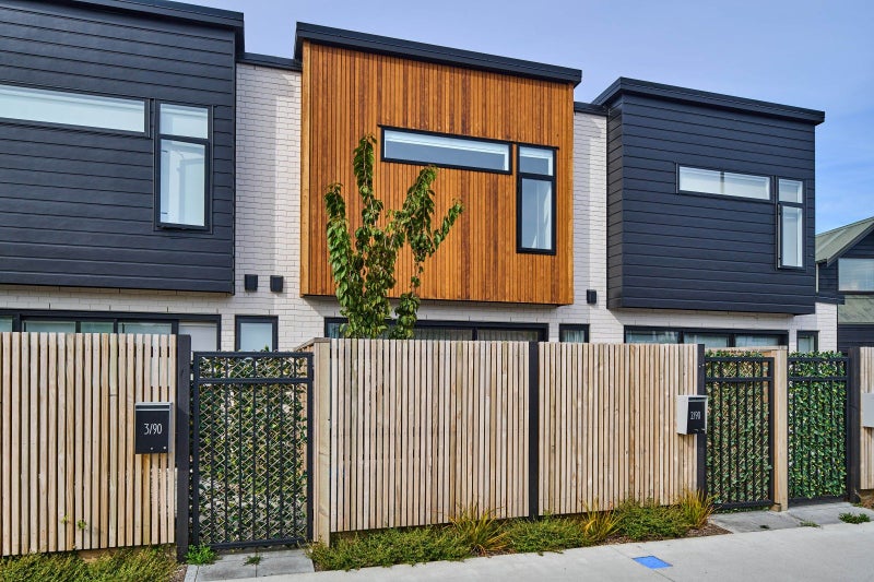 2/90 Knights Road, Hutt Central, Lower Hutt - Carousel 1