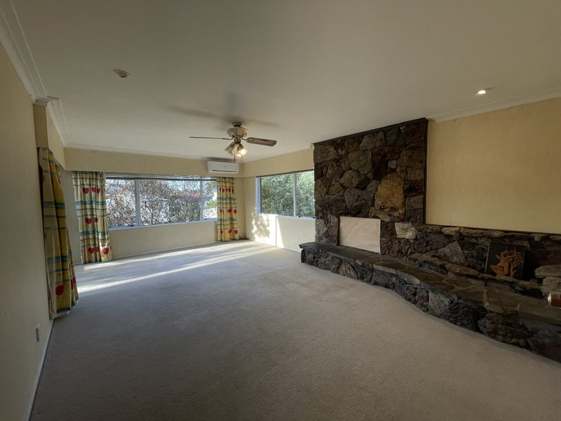 11 Kathleen Street, Totara Vale, Auckland - Carousel 1