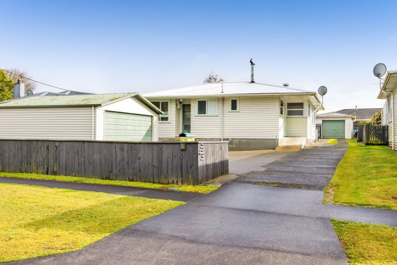 4 Regan Street, Stratford, Stratford - Carousel 1