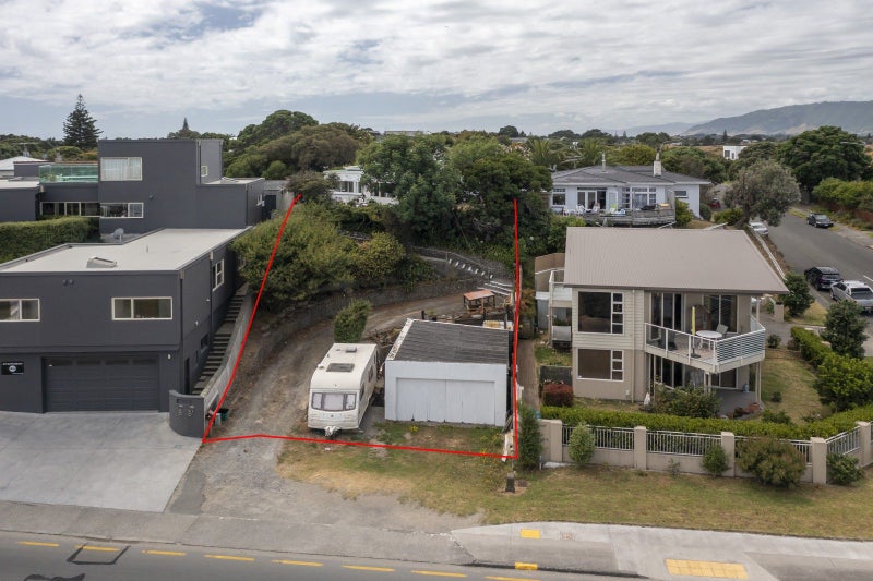 2 Manly Street, Paraparaumu Beach, Paraparaumu - Carousel 1