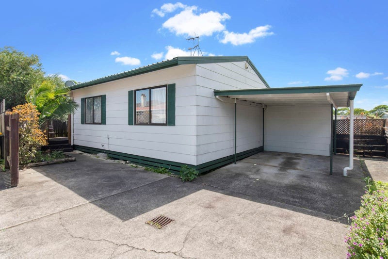 24A Wilmay Avenue, Papatoetoe, Auckland - Carousel 1