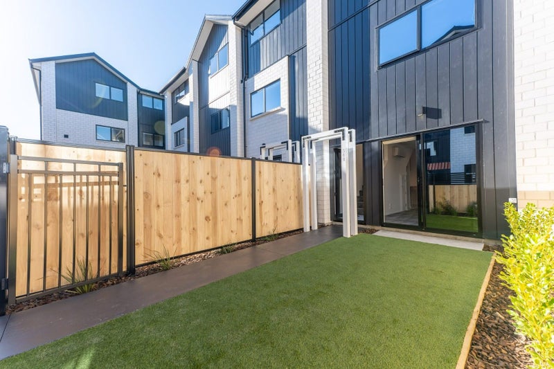 3/340 Cashel Street, Christchurch Central, Christchurch - Carousel 12