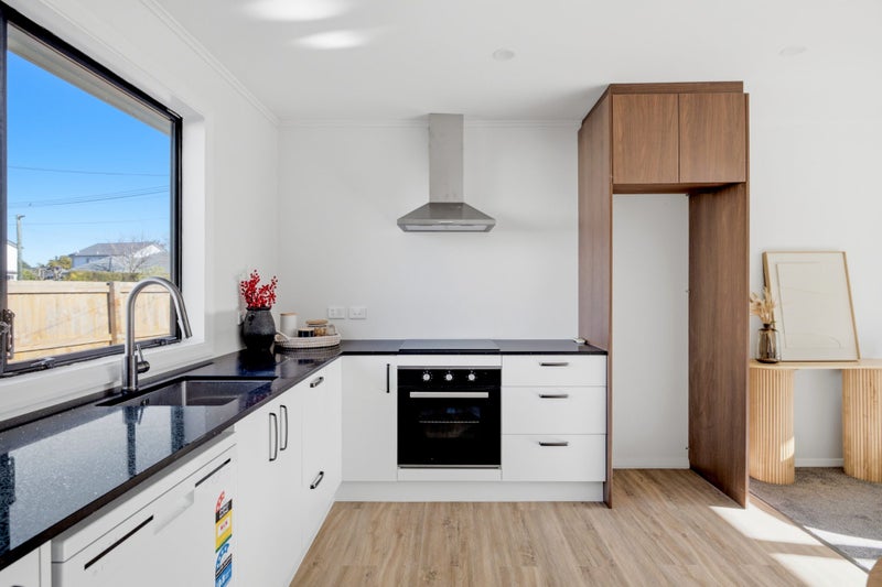 14 Ealing Street, Northcote, Christchurch City, Canterbury - Carousel 2
