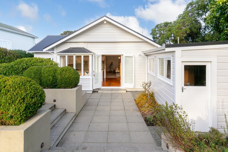 44 Perth Street, Ngaio, Wellington - Carousel 1
