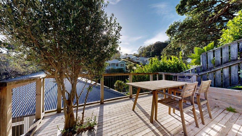 8 Caprera Street, Melrose, Wellington - Carousel 21