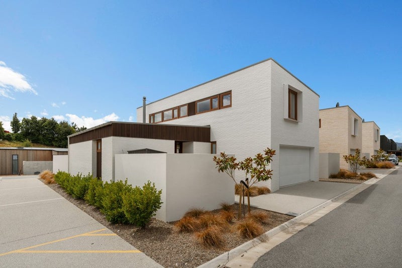 6 Fern Burn Close, Wanaka - Carousel 1