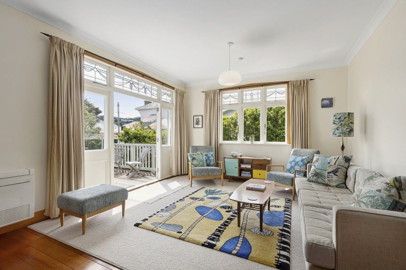 157 Derwent Street, Island Bay, Wellington - Carousel 2