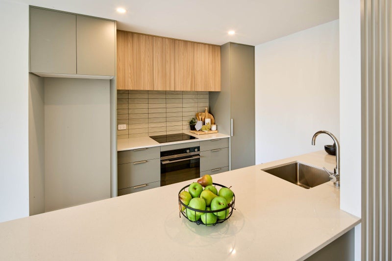 2/90 Knights Road, Hutt Central, Lower Hutt - Carousel 2