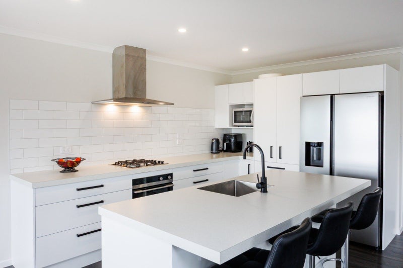 7 Gibraltar Way, Fitzherbert, Palmerston North - Carousel 2