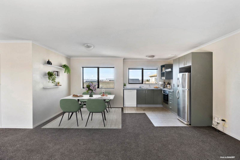 175/172 McLeod Road, Te Atatu South, Waitakere City, Auckland - Carousel 2