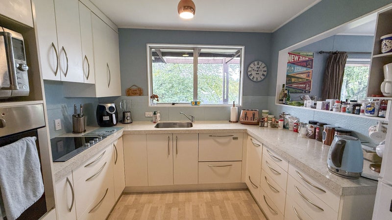 206 Chatham Road, Flaxmere, Hastings - Carousel 2