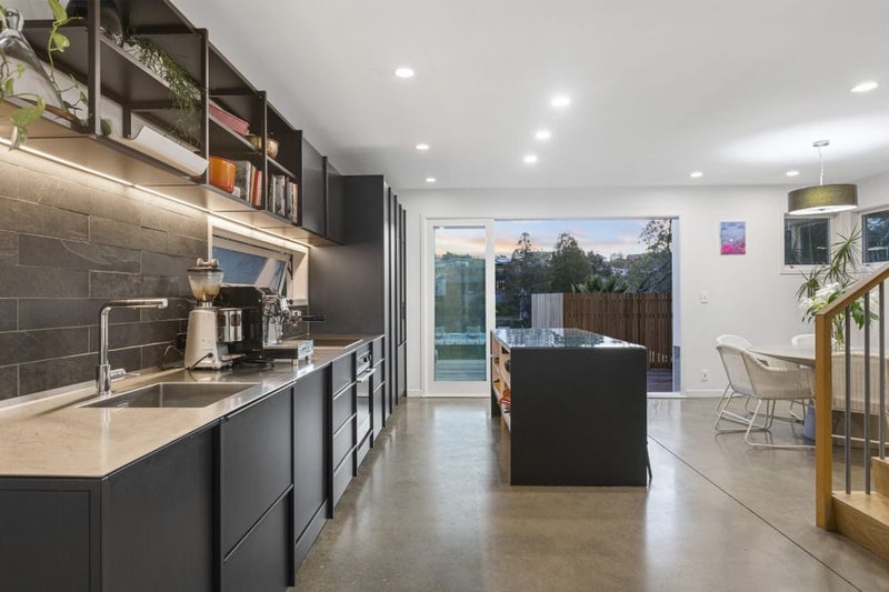 44 Westmere Crescent, Westmere, Auckland - Carousel 2