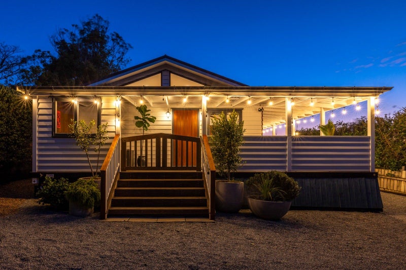 34 Alison Road, Surfdale, Waiheke Island - Carousel 1