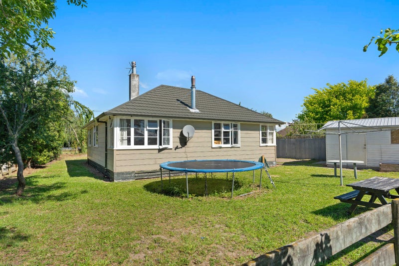 170 Cole Street, Masterton - Carousel 17