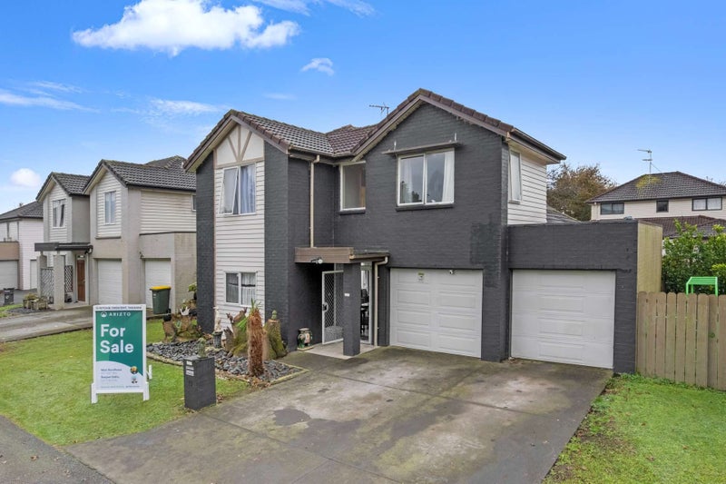 13 Ritchie Crescent, Takanini, Auckland - Carousel 1
