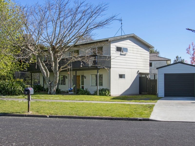 1 Adela Stewart Drive, Athenree, Katikati - Carousel 1