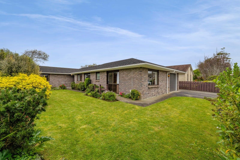 35 Branch Road, Highlands Park, New Plymouth - Carousel 2